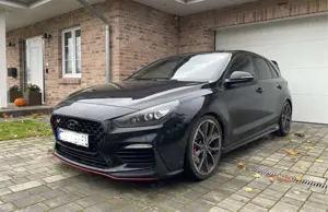 Hyundai i30 i30N TÜV+Service+Bremsen NEU/ Pano/ 8fach bereift/ 109dB