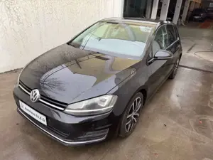 Volkswagen Golf VII Lim. Highline BMT 4Motion Bild 4