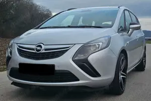 Opel Zafira Tourer Active / Top Zustand