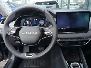 Skoda Octavia Combi 2.0 TDI Selection DSG AHK Navi Bild 4