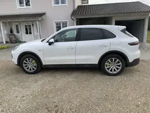 Porsche Cayenne E-Hybrid