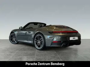 Porsche 911 Carrera Cabriolet Bild 3
