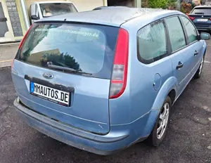 Ford Focus Focus Turnier 1.6 WERKSTATTGEPRÜFT TÜV NEU Bild 4
