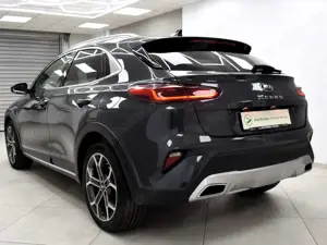 Kia XCeed 1.6 GDI DCT PHEV Platinum Edition Pano Navi Bild 4