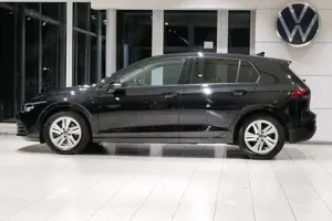 Volkswagen Golf VIII 1.5TSI Life StdHz AHK HKardon RKAM DCC Mem... Bild 5