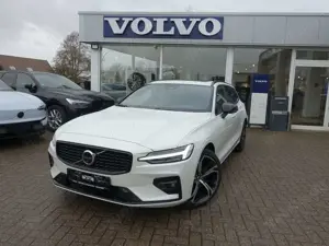 Volvo V60 Plus B4 Dark/Kamera/Pano/HK/Head-UP/Carplay