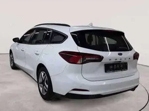 Ford Focus Focus Turnier 1.5 EcoBlue COOLCONNECT Bild 2