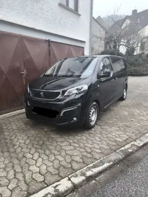 Peugeot Traveller