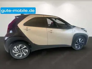 Toyota Aygo X 5-Türer Pulse 1,0-l-VVT-i 5-Gang-Schaltgetriebe Bild 5