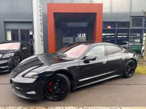 Porsche Taycan 4 S · PEPITA · Hinterachs · 21" Mission E
