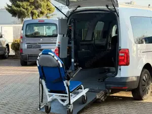 Volkswagen Caddy Maxi Behindertengerecht-Rampe 10TSD KM