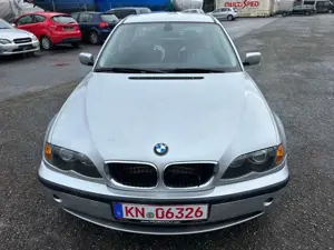 BMW 318 i.  Top.  TÜV neu. Bild 2