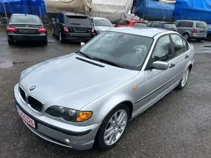 BMW 318 i.  Top.  TÜV neu. Bild 3