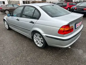 BMW 318 i.  Top.  TÜV neu. Bild 5