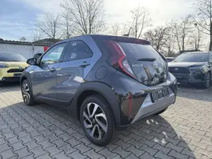 Toyota Aygo X Teamplayer *limitiertes Angebot! Bild 4