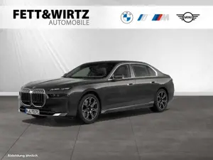 BMW 750 e xDrive TV-Fond-Entertainment|SkyLounge