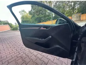 Audi A3 1.6 TDI S line Sportpaket Bild 5