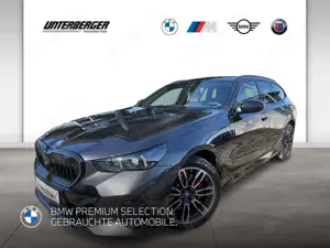 BMW 530 e xDrive Touring M Sportpaket Pro-BMW Iconic Glow-