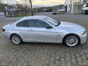 BMW 325 325i Coupe Aut. Bild 5