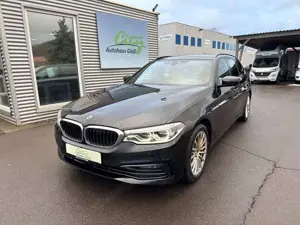 BMW 530 D Touring xDrive Sport Line+LED+StHz+Virtual