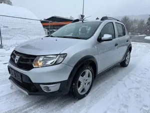 Dacia Sandero Bild 2