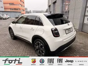 Fiat 600 1.2 110PS La Prima Automatik Leder Navi Bild 4