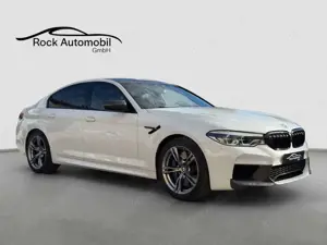 BMW M5 xDrive Carbon M Driver's Package Bild 3