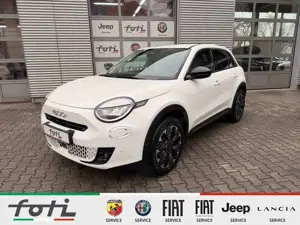 Fiat 600 1.2 110PS La Prima Automatik Leder Navi Bild 2