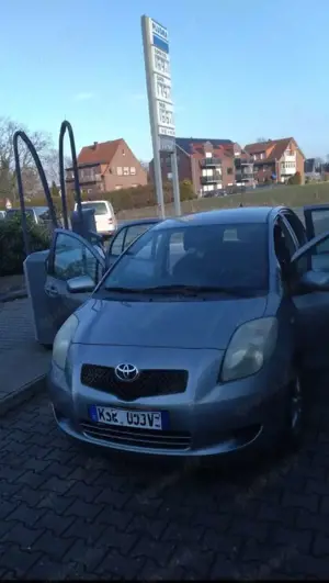 Toyota Yaris Yaris 1.0 VVT-i Sol Bild 5
