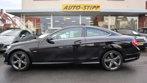 Mercedes-Benz C 180 Coupe Edition C AMG NAVI TEMP RFK SD XENON Bild 2