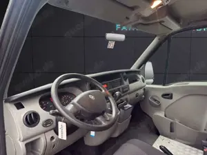 Renault Master Behindertengerecht-Lift Bild 3