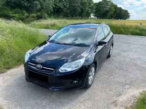Ford Focus Turnier 2.0 TDCi DPF Aut. Titanium
