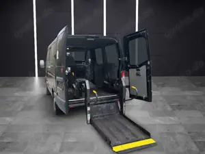 Renault Master Behindertengerecht-Lift Bild 5