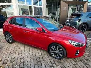 Hyundai i30 Premium Leder Atm Navi AHK-abnehmbar El. Panodach