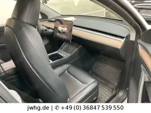 Tesla Model Y Bild 3