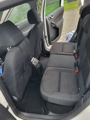 Skoda Yeti 1.6 TDI Green tec DSG Elegance Bild 5