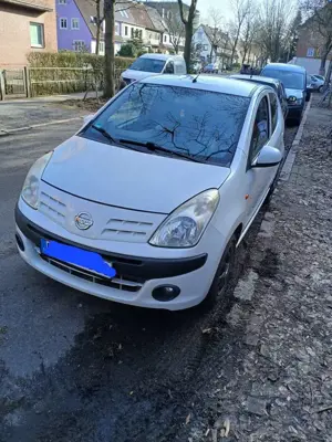 Nissan Pixo