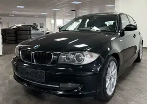 BMW 118 d EditionSport XENON NAVI PDC SITZHEIZUNG 2HD Bild 4
