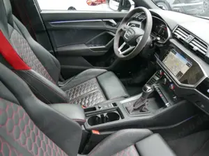 Audi RS Q3 2.5 TFSI SONOS RS-AGA AHK Bild 3