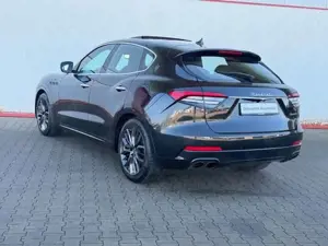 Maserati Levante GT 2.0 Mild Hybrid 39.403.- € NETTO PANO Bild 4