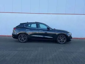 Maserati Levante GT 2.0 Mild Hybrid 39.403.- € NETTO PANO Bild 3