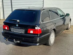 BMW 520 i Touring-Klimaautom.-Sitzheiz-Tempomat-PDC