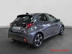 Toyota Yaris 1.5 Hybrid Style Bild 4