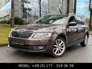 Skoda Octavia Combi 2.0 TDI*****Elegance*DSG*NAVI*PANO Bild 4