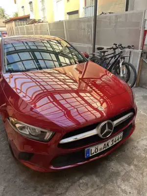 Mercedes-Benz A 220 A-Klasse Limousine Diesel d 8G-DCT Progressive