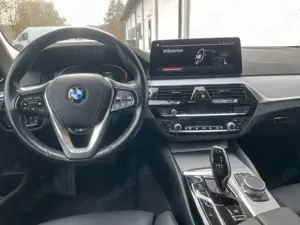 BMW 530 i xDrive Touring Head-Up DAB LED AHK Bild 5
