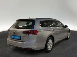 Volkswagen Passat Variant 1.5 TSI Business DSG Navi AHK LED Bild 5
