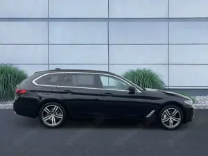 BMW 530 i xDrive Touring Head-Up DAB LED AHK Bild 2