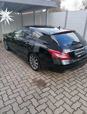 Mercedes-Benz CLS 250 Shooting Brake (BT) d AMG Design 4Matic 9G-Tronic Bild 3