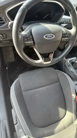 Ford Focus Eco Blue Bild 5